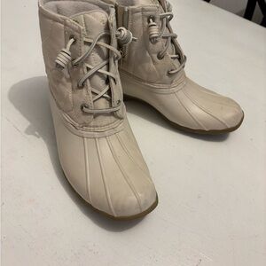 Women's Cream sperry boots